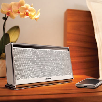 SoundLink Bluetooth Mobile speaker Ⅱ - Limited Edition White Leather -