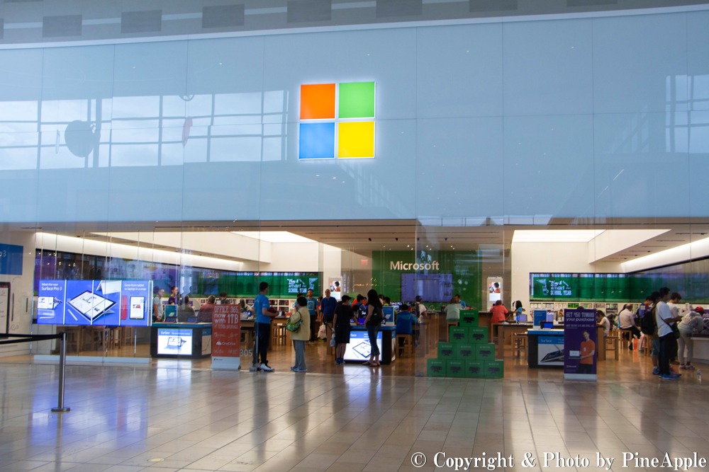 Microsoft Store - Yorkdale Shopping Centre