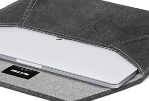 Incase 13 inch Envelope Sleeve in Denim for MacBook Pro - Thunderbolt 3 ポート（USB - C）
