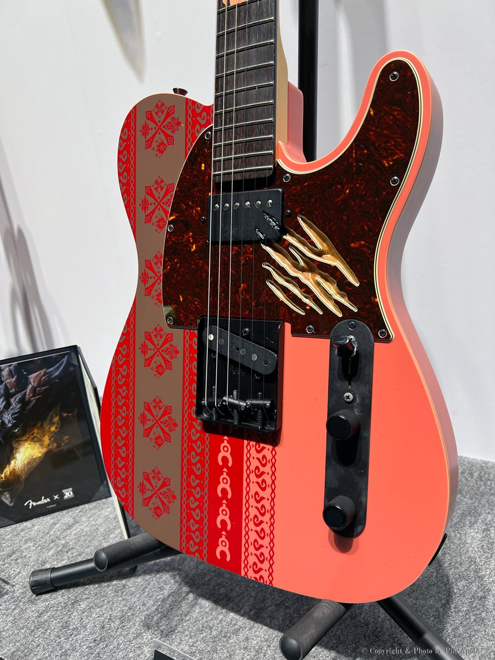 Limited Monster Hunter Rathalos Telecaster®（モンスター ハンター リオレウス テレキャスター） Telecaster®（モンスター ハンター リオレウス テレキャスター）