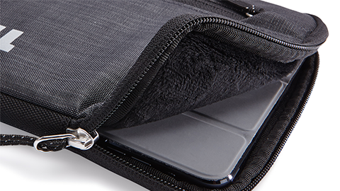 【THULE】7 inch タブレット用のスリーブ ケース “Thule Stravan iPad mini Sleeve” を数量限定でリリースへ